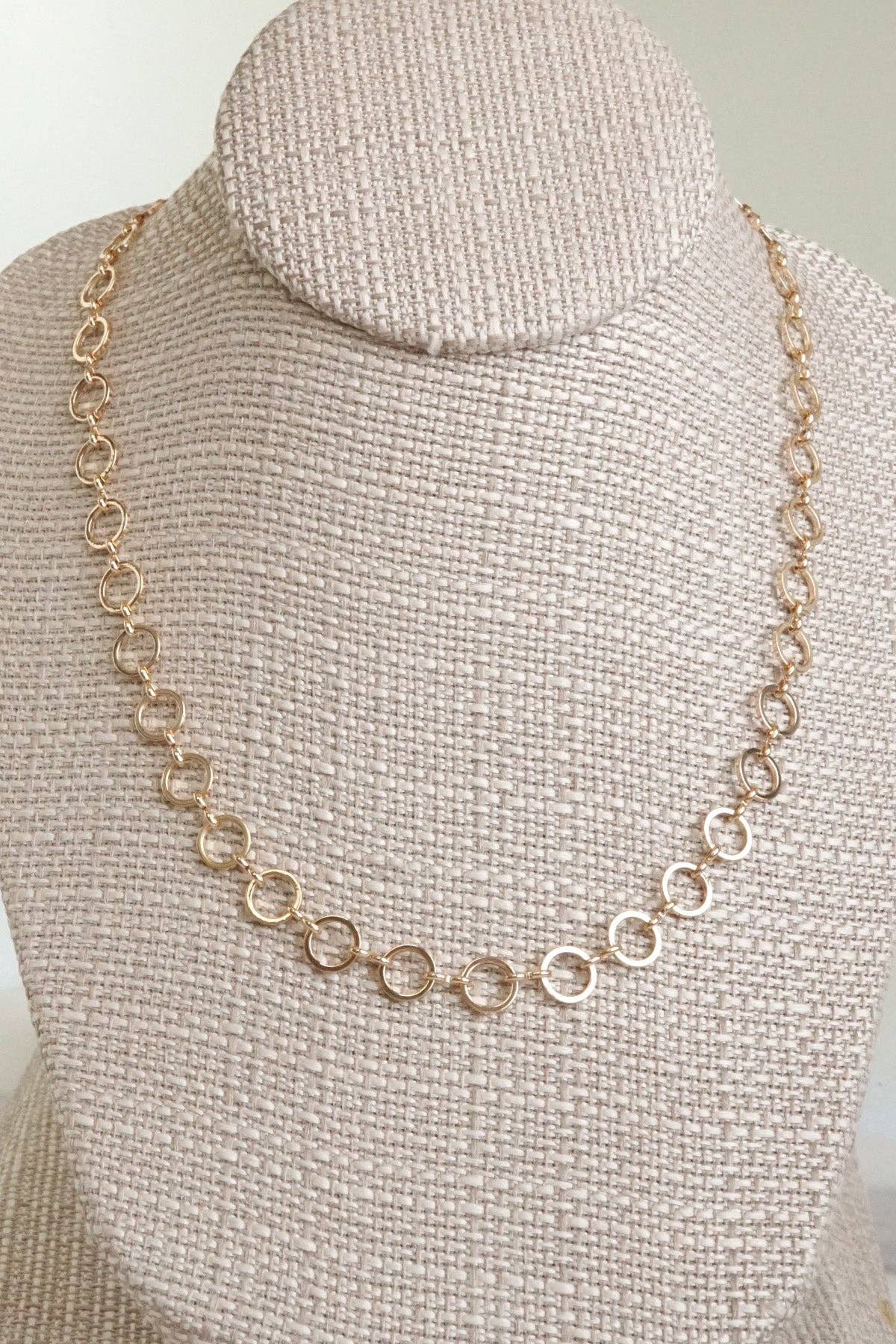Small circle hoop links dainty chain necklace