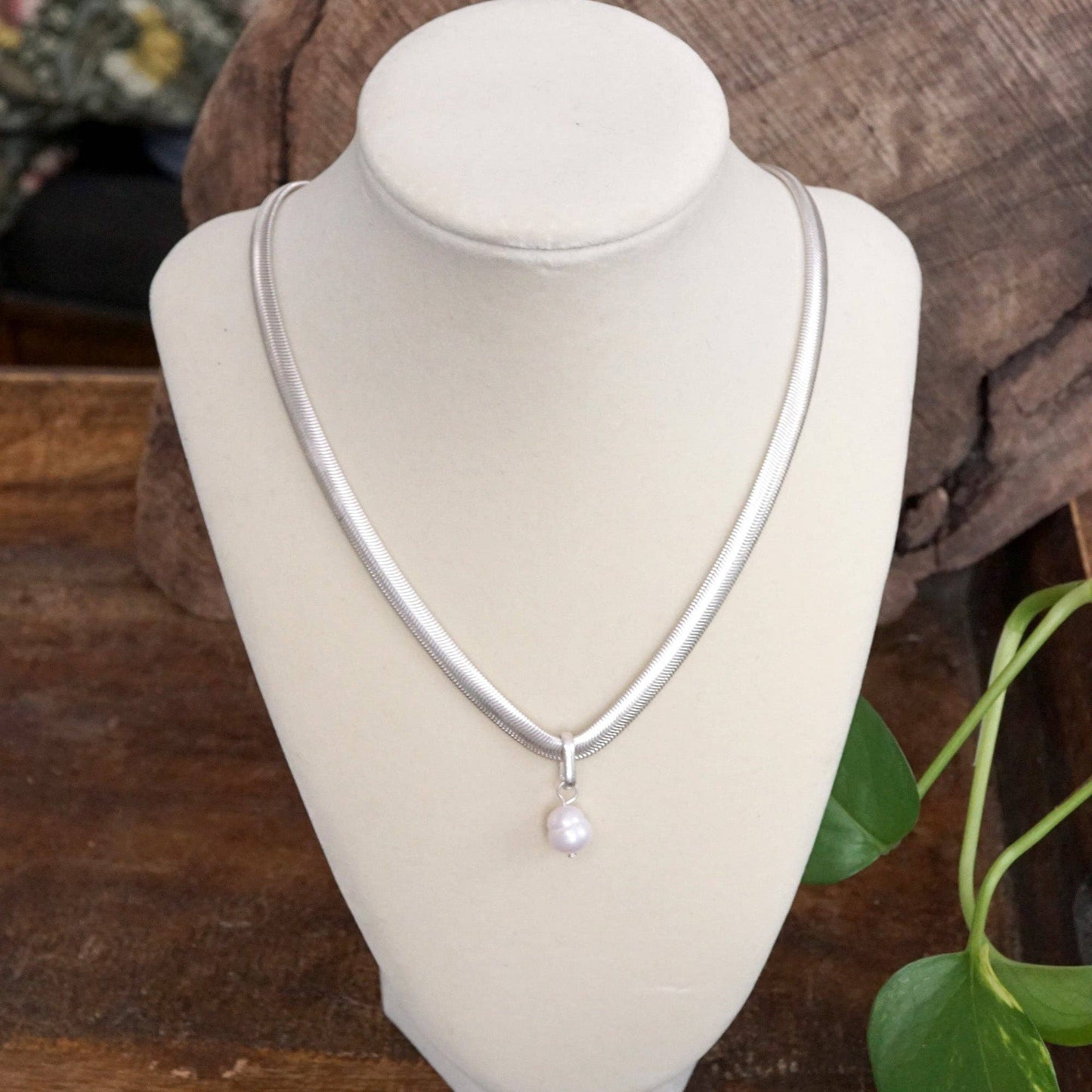 Classic Herringbone Necklace with a Freshwater Pearl