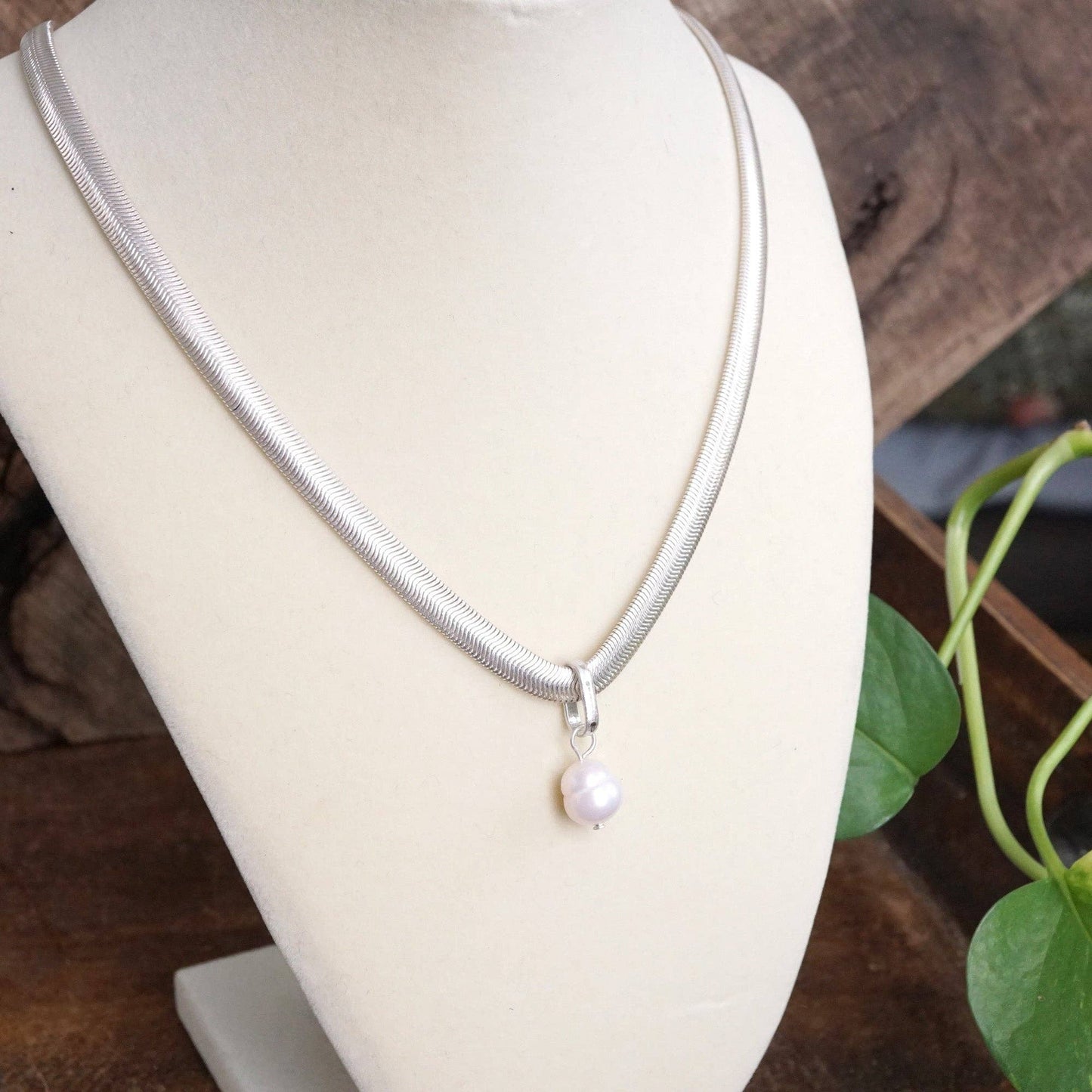 Classic Herringbone Necklace with a Freshwater Pearl