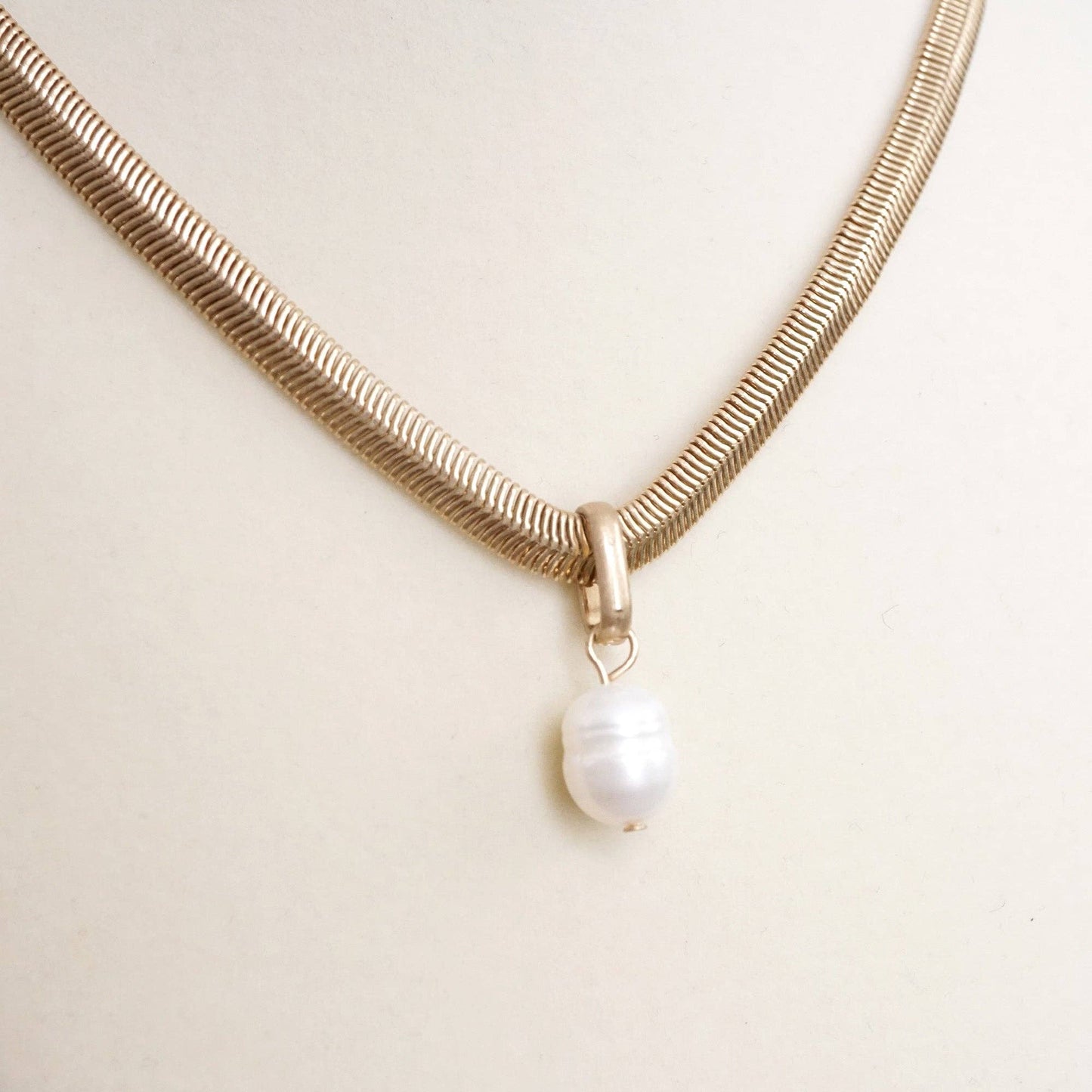 Classic Herringbone Necklace with a Freshwater Pearl