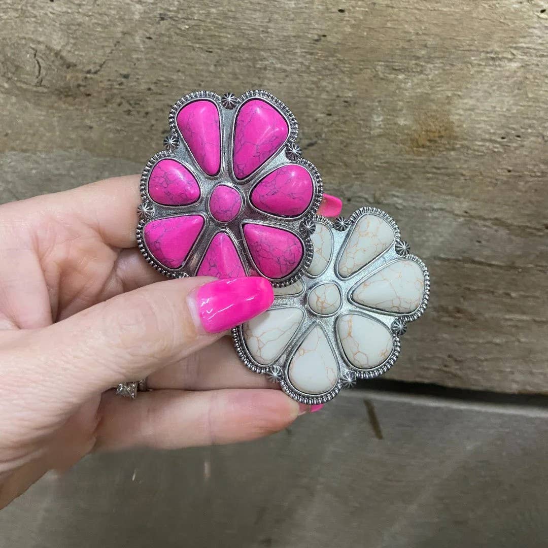Stone Flower Burst Adjustable Ring: Off-White