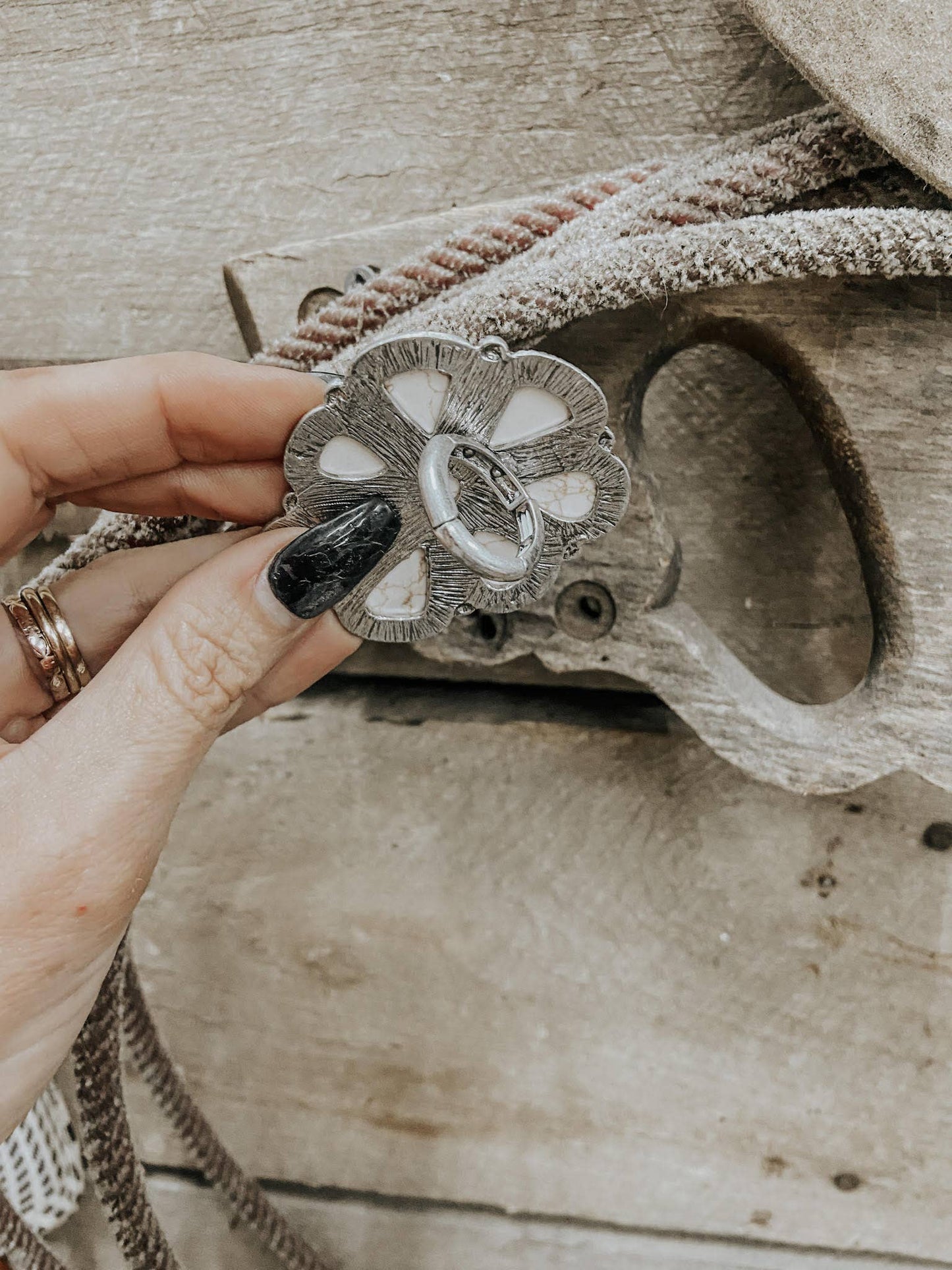 Stone Flower Burst Adjustable Ring: Off-White