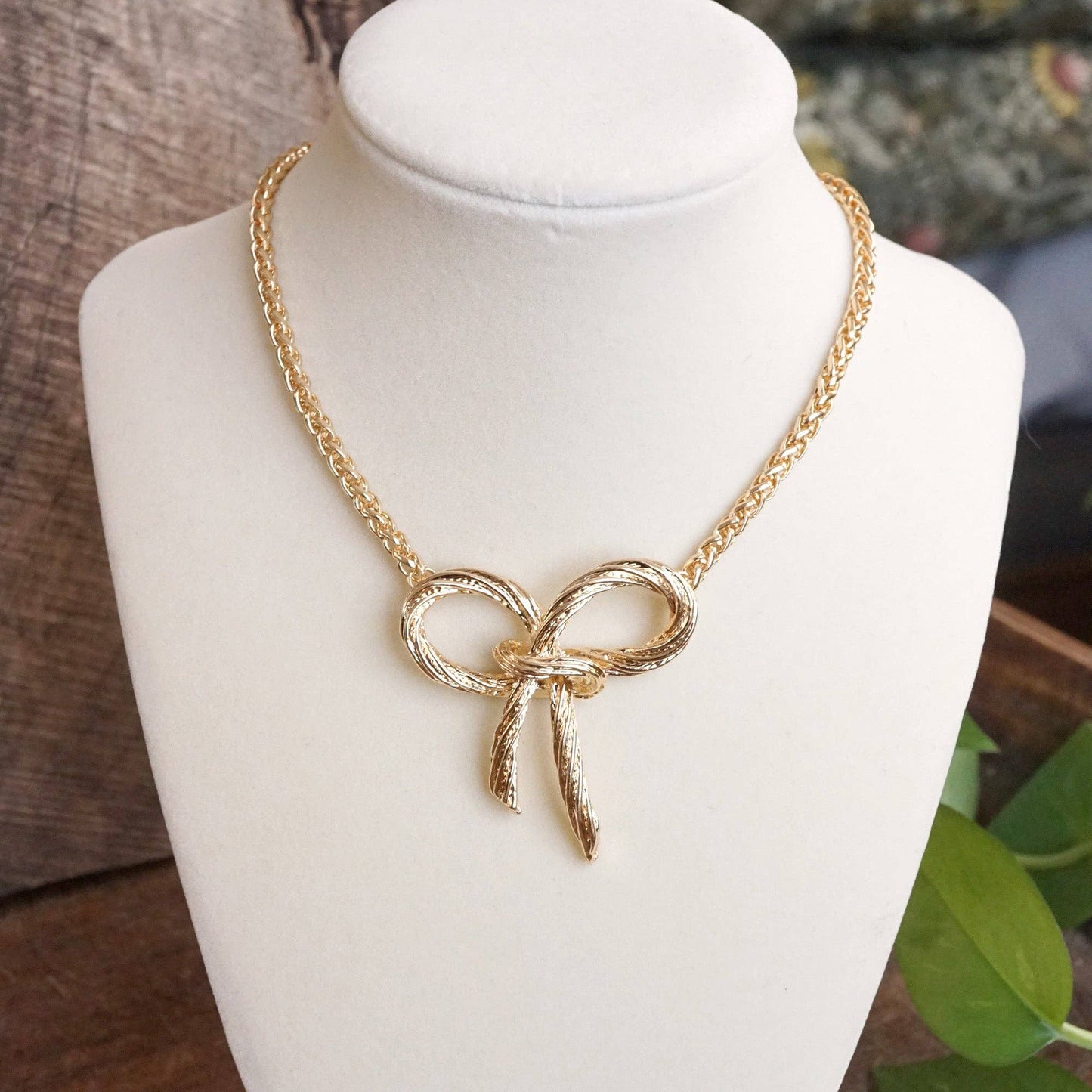 Large Gold Rope Textured Bow Pendant Necklace