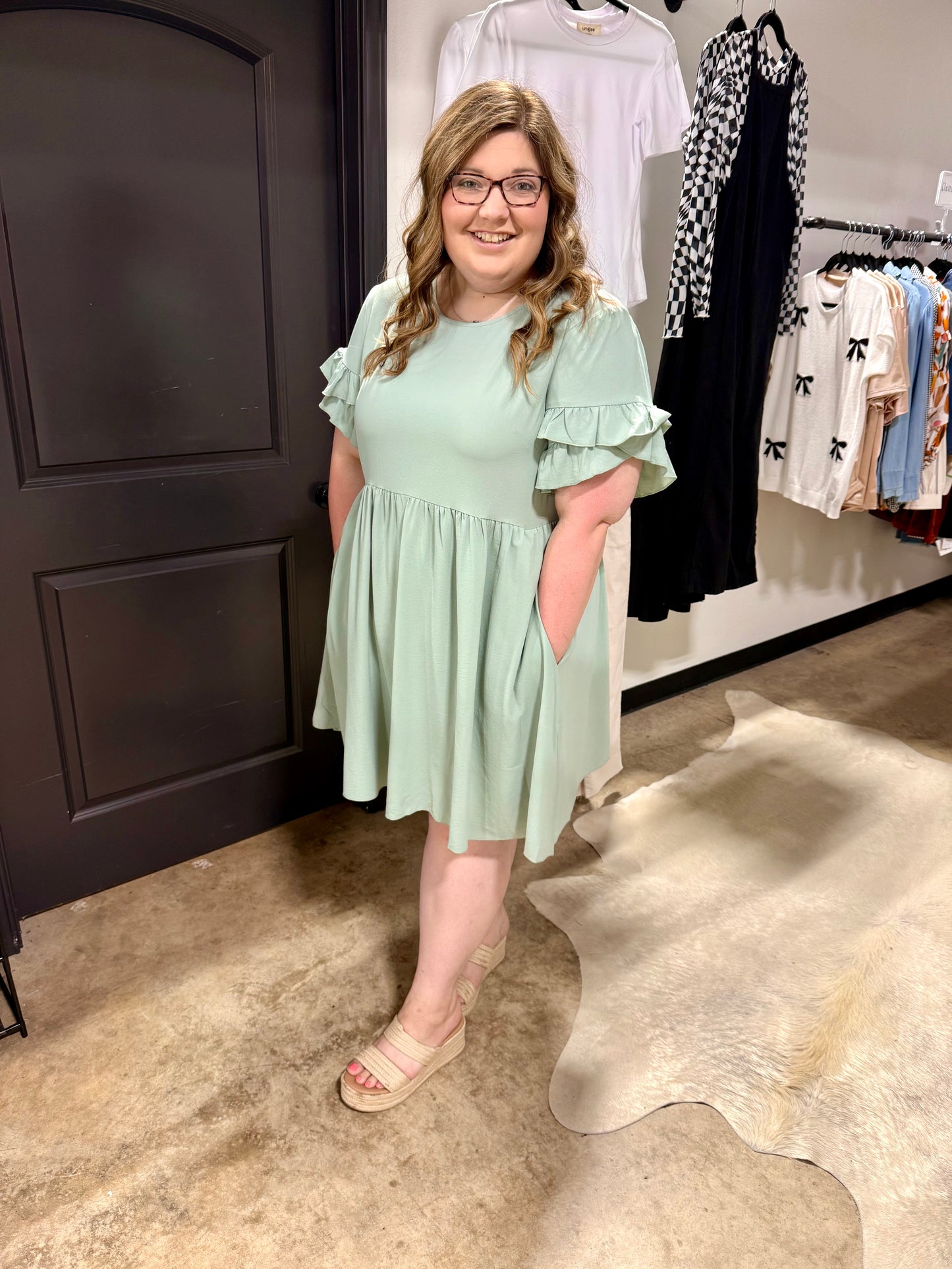 Plus Size Grass Green Ruffle Trim Short Sleeve Flared Mini Dress