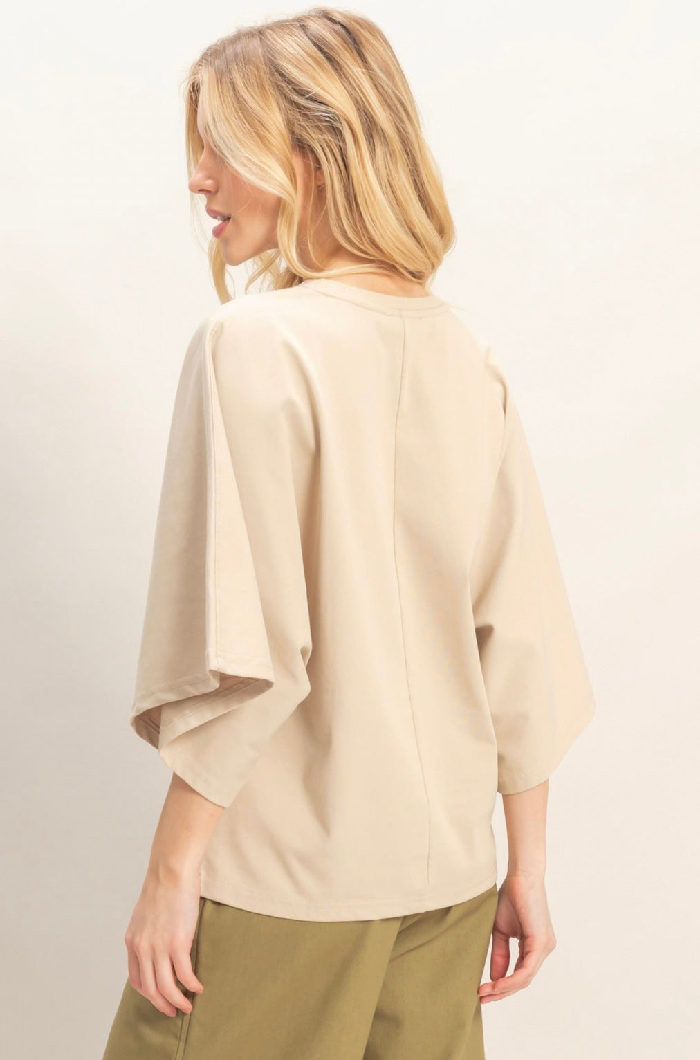 Relaxed 3/4 Sleeve Crewneck