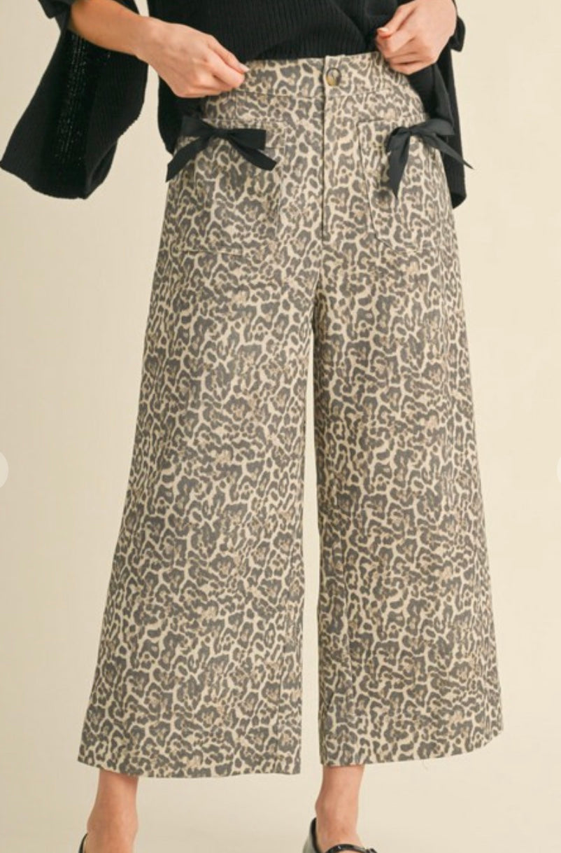 Leopard Print Cropped Pants