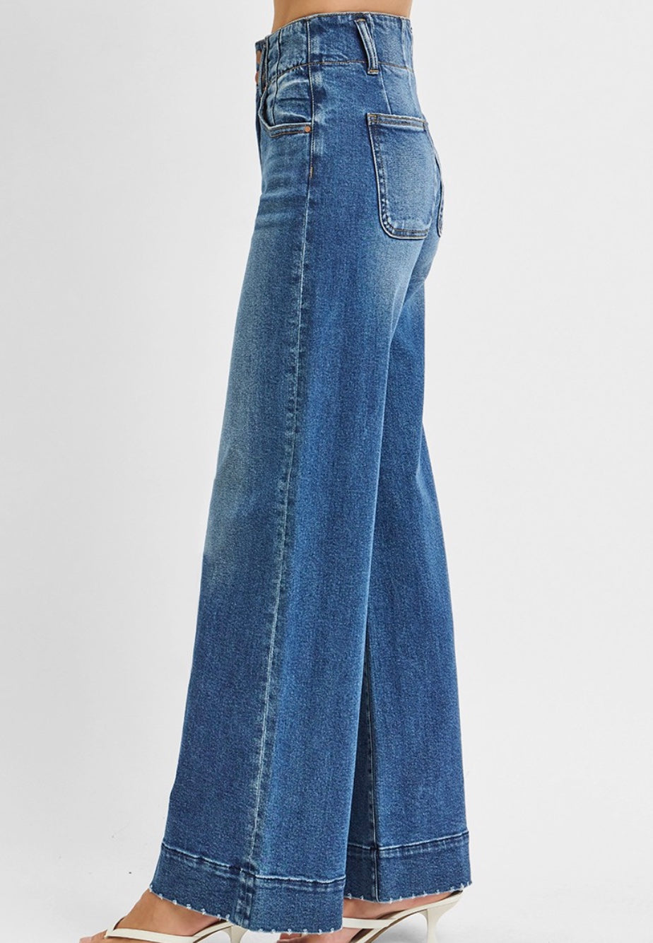 RISEN HIGH RISE JEANS + EXTENDED SIZES