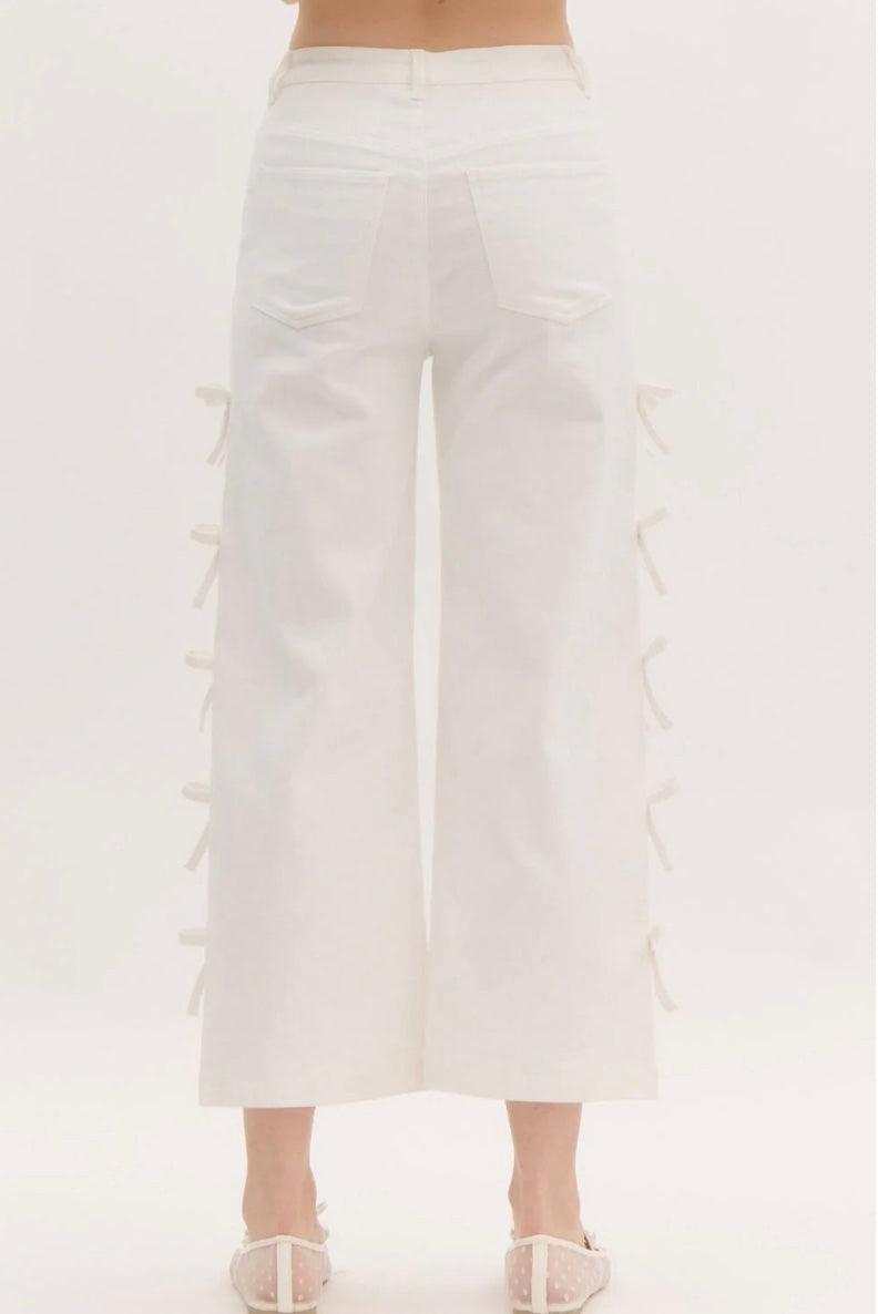 entro white bow jeans