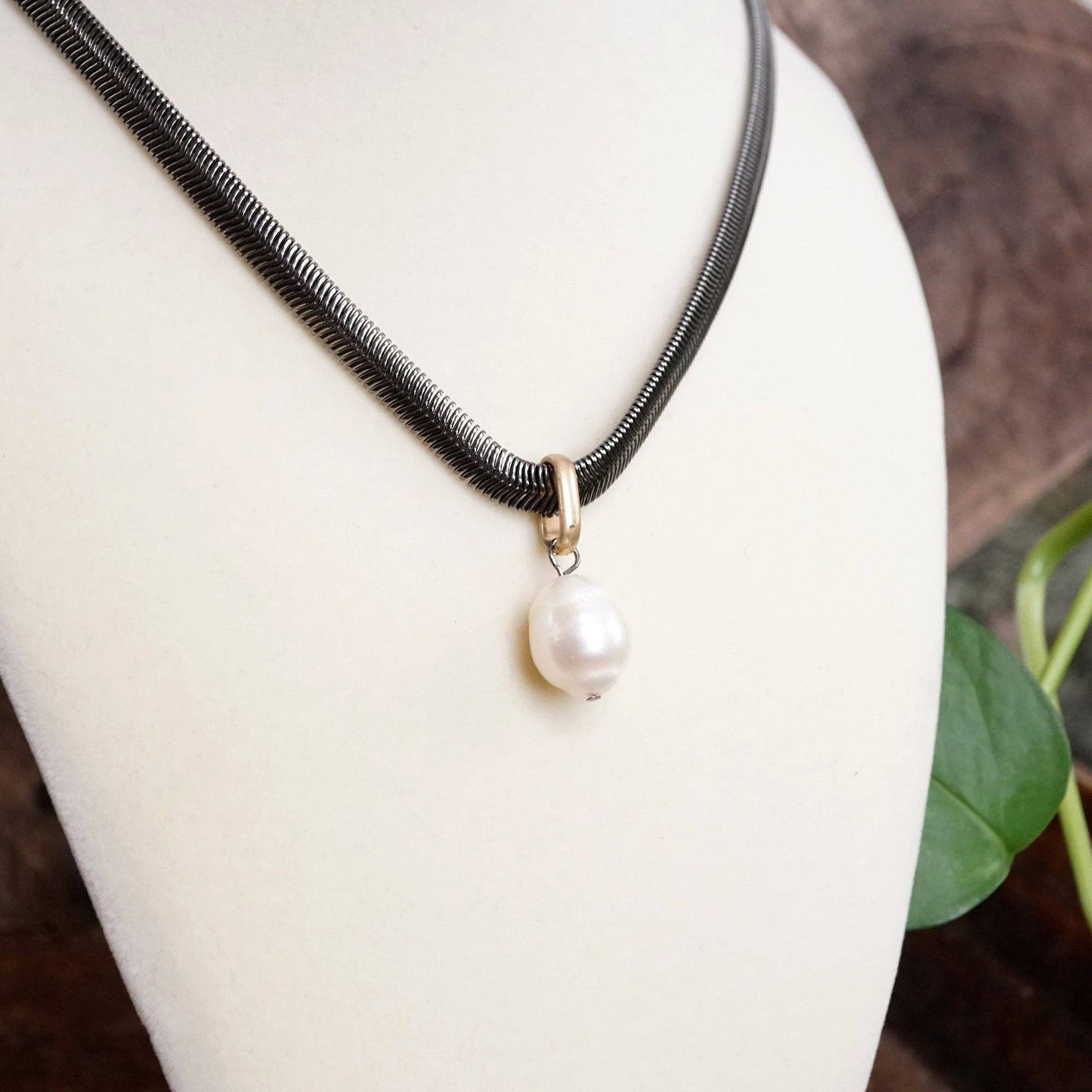 Classic Herringbone Necklace with a Freshwater Pearl