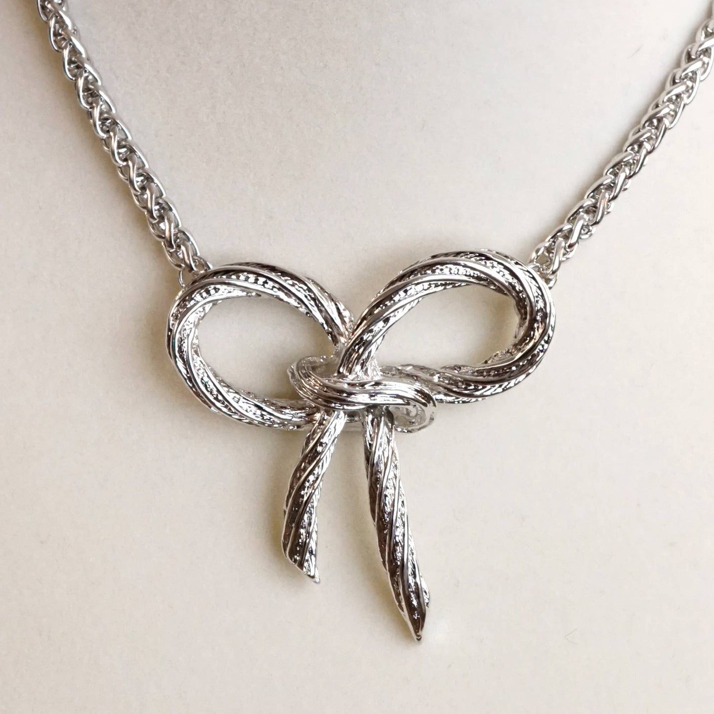 Large Gold Rope Textured Bow Pendant Necklace