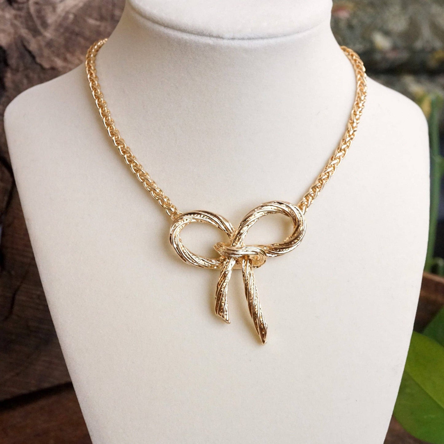 Large Gold Rope Textured Bow Pendant Necklace
