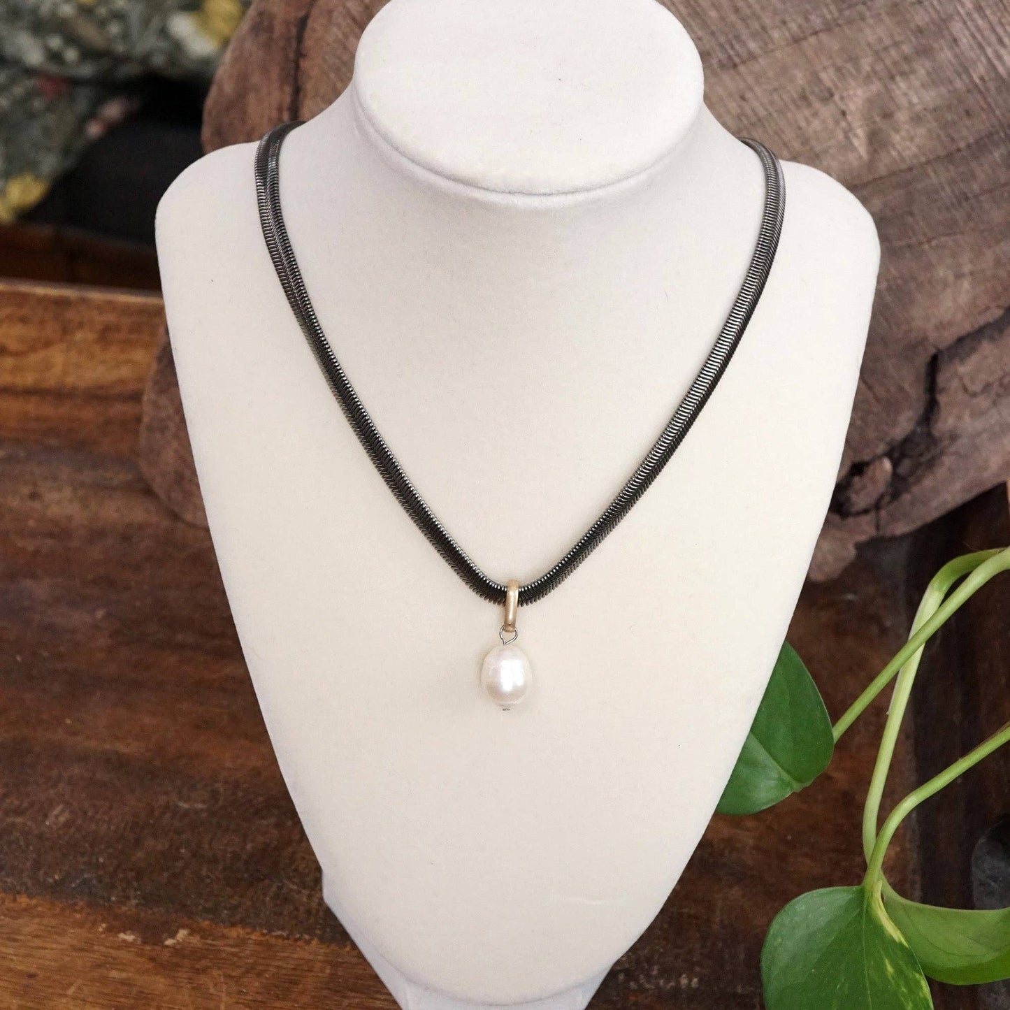 Classic Herringbone Necklace with a Freshwater Pearl
