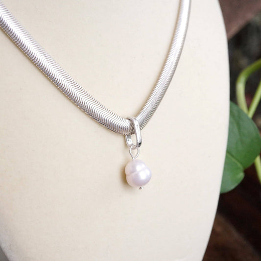 Classic Herringbone Necklace with a Freshwater Pearl