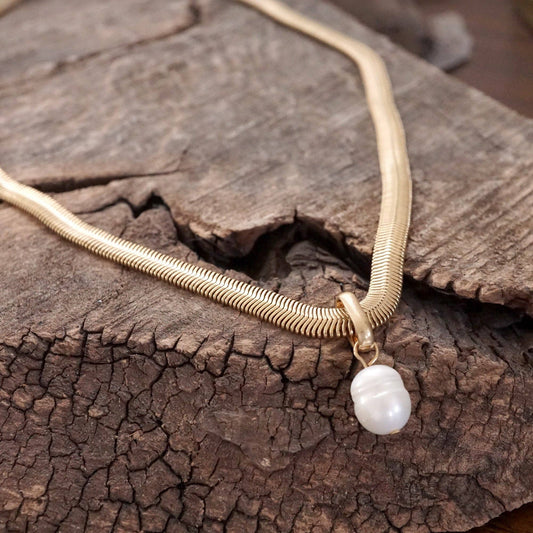 Classic Herringbone Necklace with a Freshwater Pearl