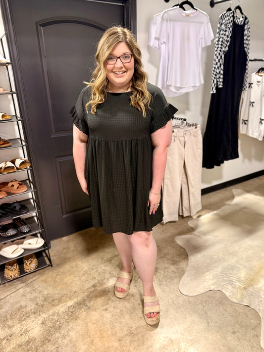 Black Textured Ruffled Sleeve Babydoll Plus Dress