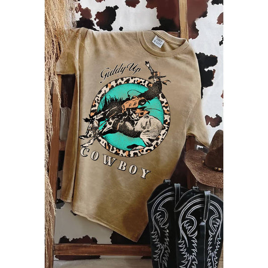 GIDDY UP COWBOY MINERAL GRAPHIC TEE